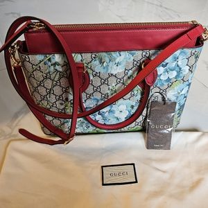 🖤SALE🖤Gorgeous Gucci BloomsFloral Supreme Canvas Leather Satchel Bag like new